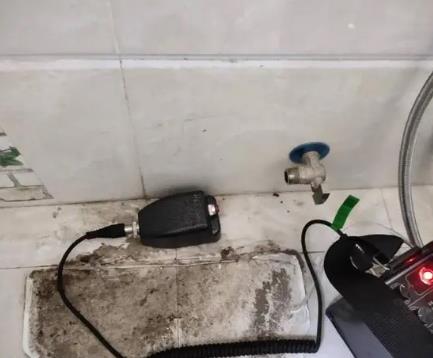 丹凤屋顶漏水维修公司分享下卫生间漏水的危害及解决方法